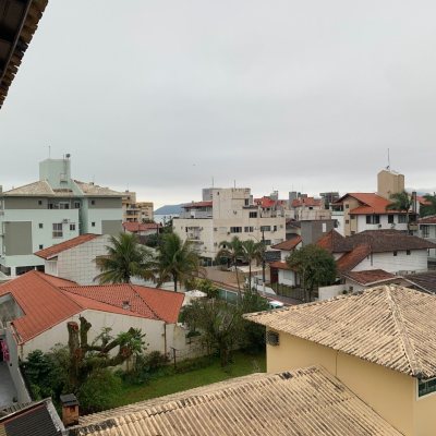 Cobertura com 105m², 2 quartos, 1 garagem, no bairro Canasvieiras em Florianópolis
