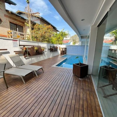 Cobertura com 185m², 2 quartos, 2 suítes, 2 garagens, no bairro Campeche em Florianópolis
