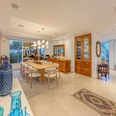 Casa em Condomínio com 890m², 5 quartos, 5 suítes, 6 garagens, no bairro Jurerê Internacional em Florianópolis