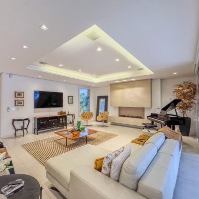 Casa em Condomínio com 890m², 5 quartos, 5 suítes, 6 garagens, no bairro Jurerê Internacional em Florianópolis