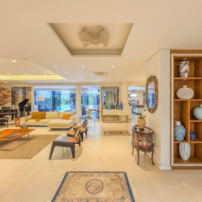 Casa em Condomínio com 890m², 5 quartos, 5 suítes, 6 garagens, no bairro Jurerê Internacional em Florianópolis