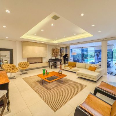 Casa em Condomínio com 890m², 5 quartos, 5 suítes, 6 garagens, no bairro Jurerê Internacional em Florianópolis