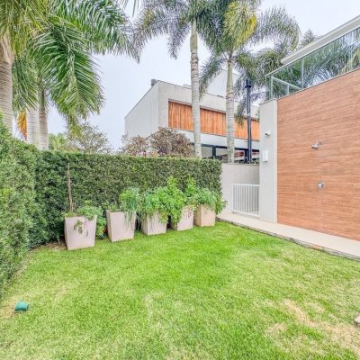 Casa em Condomínio com 890m², 5 quartos, 5 suítes, 6 garagens, no bairro Jurerê Internacional em Florianópolis