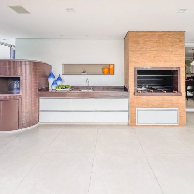 Casa em Condomínio com 890m², 5 quartos, 5 suítes, 6 garagens, no bairro Jurerê Internacional em Florianópolis