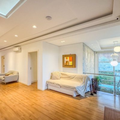 Casa em Condomínio com 890m², 5 quartos, 5 suítes, 6 garagens, no bairro Jurerê Internacional em Florianópolis