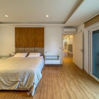 Casa em Condomínio com 890m², 5 quartos, 5 suítes, 6 garagens, no bairro Jurerê Internacional em Florianópolis