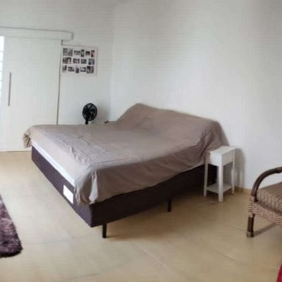 Casa Residencial com 150m², 4 quartos, 2 suítes, 2 garagens, no bairro Vargem Do Bom Jesus em Florianópolis