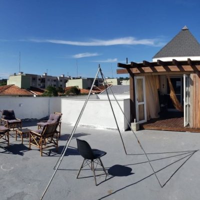 Casa Residencial com 150m², 4 quartos, 2 suítes, 2 garagens, no bairro Vargem Do Bom Jesus em Florianópolis