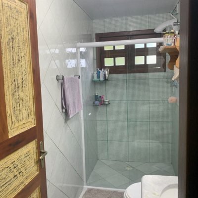 Casa Residencial com 157m², 3 quartos, 1 suíte, 4 garagens, no bairro Campeche em Florianópolis