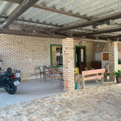 Casa Residencial com 157m², 3 quartos, 1 suíte, 4 garagens, no bairro Campeche em Florianópolis