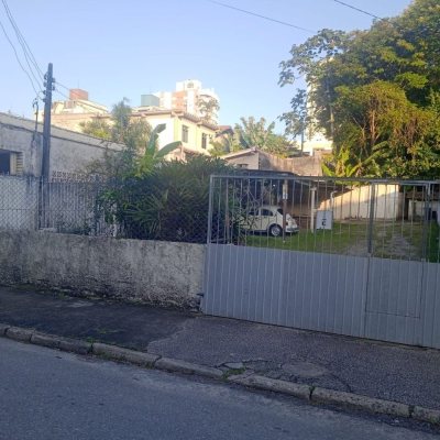 Terreno Comercial/Residencial com 290m², no bairro Estreito em Florianópolis