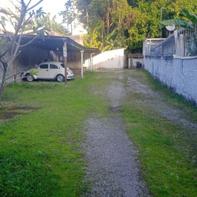 Terreno Comercial/Residencial com 290m², no bairro Estreito em Florianópolis