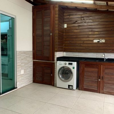 Casa em Condomínio com 59m², 2 quartos, 2 garagens, no bairro Forquilhas em São José