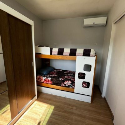 Casa em Condomínio com 59m², 2 quartos, 2 garagens, no bairro Forquilhas em São José