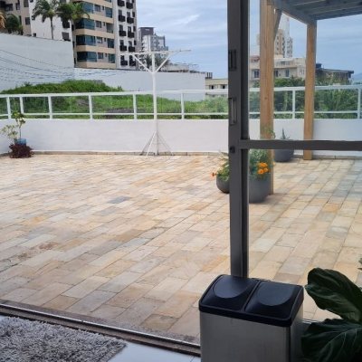 Cobertura com 132m², 5 quartos, 1 suíte, 1 garagem, no bairro Estreito em Florianópolis