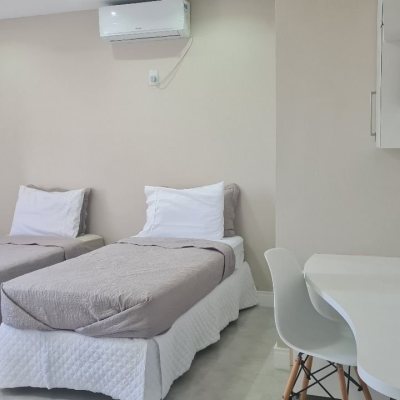 Cobertura com 132m², 5 quartos, 1 suíte, 1 garagem, no bairro Estreito em Florianópolis