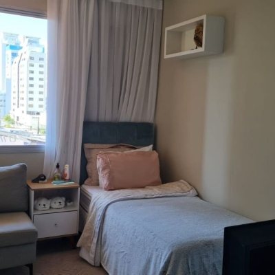Cobertura com 132m², 5 quartos, 1 suíte, 1 garagem, no bairro Estreito em Florianópolis