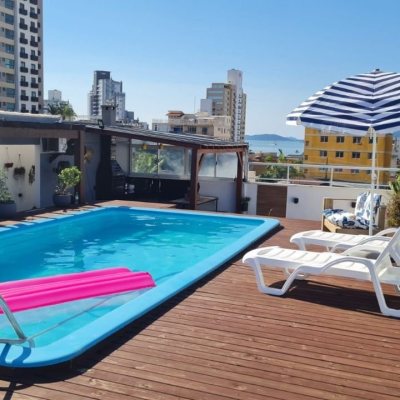 Cobertura com 132m², 5 quartos, 1 suíte, 1 garagem, no bairro Estreito em Florianópolis