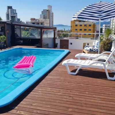 Cobertura com 132m², 5 quartos, 1 suíte, 1 garagem, no bairro Estreito em Florianópolis