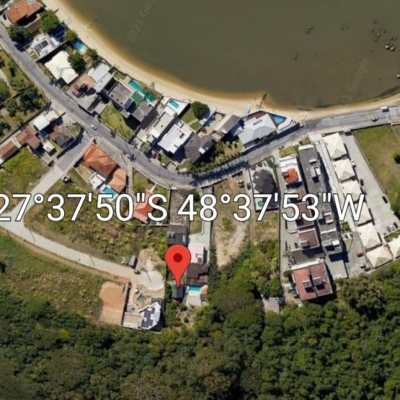 Terrenos Residenciais com 653m², no bairro Ponta De Baixo em São José