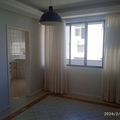 Cobertura com 63m², 2 quartos (sendo 1 suíte), 1 garagem, no bairro Abraão em Florianópolis