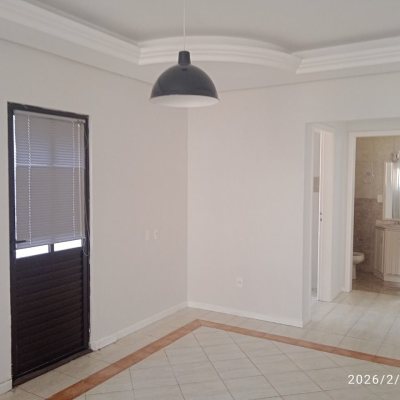 Cobertura com 63m², 2 quartos (sendo 1 suíte), 1 garagem, no bairro Abraão em Florianópolis