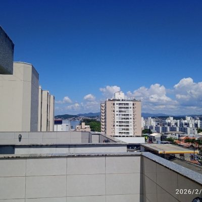 Cobertura com 63m², 2 quartos (sendo 1 suíte), 1 garagem, no bairro Abraão em Florianópolis
