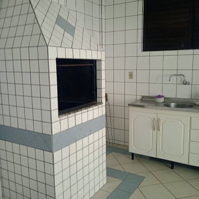Cobertura com 63m², 2 quartos (sendo 1 suíte), 1 garagem, no bairro Abraão em Florianópolis