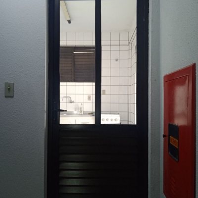 Cobertura com 63m², 2 quartos (sendo 1 suíte), 1 garagem, no bairro Abraão em Florianópolis