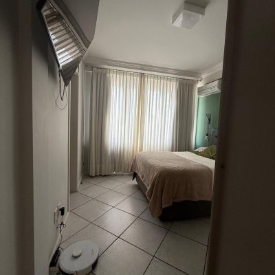 Cobertura com 63m², 2 quartos, 1 suíte, 1 garagem, no bairro Abraão em Florianópolis