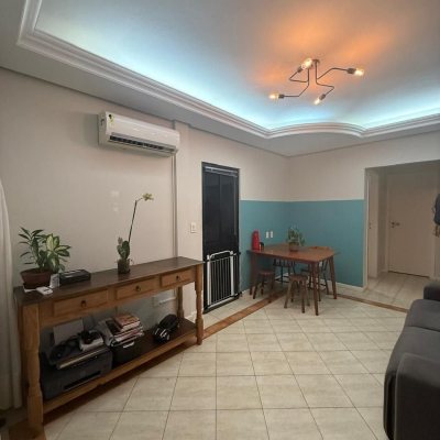 Cobertura com 63m², 2 quartos, 1 suíte, 1 garagem, no bairro Abraão em Florianópolis