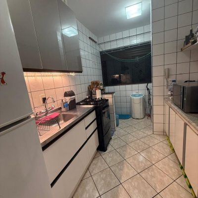Cobertura com 63m², 2 quartos, 1 suíte, 1 garagem, no bairro Abraão em Florianópolis