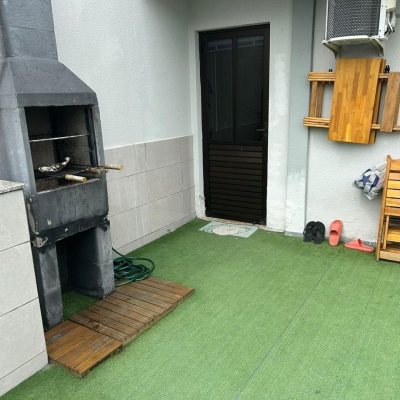 Cobertura com 63m², 2 quartos, 1 suíte, 1 garagem, no bairro Abraão em Florianópolis