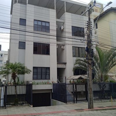 Cobertura com 63m², 2 quartos (sendo 1 suíte), 1 garagem, no bairro Abraão em Florianópolis