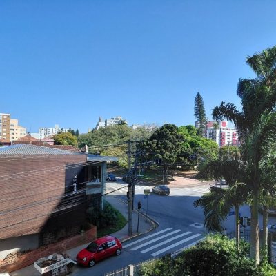 Apartamentos com 147m², 4 quartos, 1 suíte, 2 garagens, no bairro Centro em Florianópolis