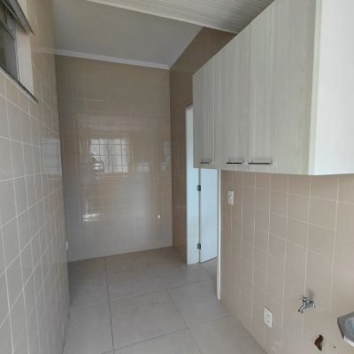 Apartamentos com 147m², 4 quartos, 1 suíte, 2 garagens, no bairro Centro em Florianópolis