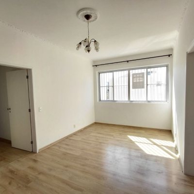 Apartamentos com 147m², 4 quartos, 1 suíte, 2 garagens, no bairro Centro em Florianópolis