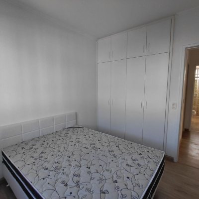 Apartamentos com 147m², 4 quartos, 1 suíte, 2 garagens, no bairro Centro em Florianópolis