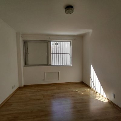 Apartamentos com 147m², 4 quartos, 1 suíte, 2 garagens, no bairro Centro em Florianópolis