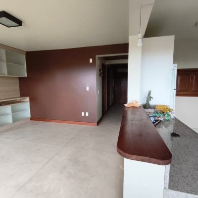 Casa Residencial com 224m², 6 quartos (sendo 2 suítes), 5 garagens, no bairro Agronômica em Florianópolis