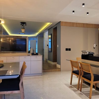 Casa Residencial com 232m², 4 quartos, 1 suíte, 4 garagens, no bairro Saco Dos Limões em Florianópolis