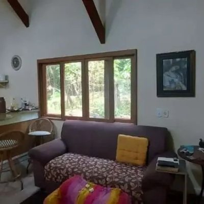 Sitio com 118m², 3 quartos, 1 suíte, 4 garagens, no bairro Vargem Do Bom Jesus em Florianópolis