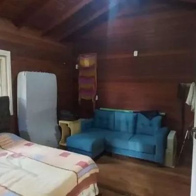 Sitio com 118m², 3 quartos, 1 suíte, 4 garagens, no bairro Vargem Do Bom Jesus em Florianópolis