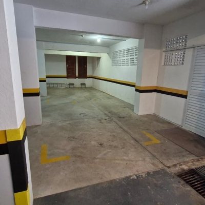 Apartamentos com 79m², 3 quartos, 1 suíte, 2 garagens, no bairro Córrego Grande em Florianópolis