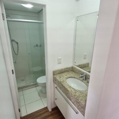 Apartamentos com 79m², 3 quartos, 1 suíte, 2 garagens, no bairro Córrego Grande em Florianópolis