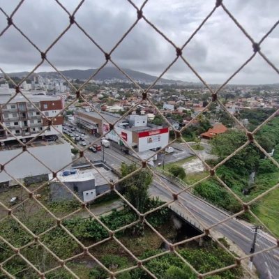 Apartamentos com 79m², 3 quartos, 1 suíte, 2 garagens, no bairro Córrego Grande em Florianópolis