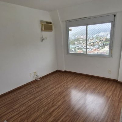 Apartamentos com 79m², 3 quartos, 1 suíte, 2 garagens, no bairro Córrego Grande em Florianópolis