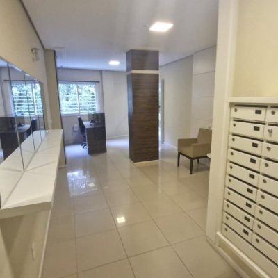 Apartamentos com 79m², 3 quartos, 1 suíte, 2 garagens, no bairro Córrego Grande em Florianópolis