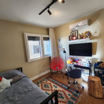 Apartamentos com 122m², 3 quartos, 1 suíte, 2 garagens, no bairro Centro em Florianópolis