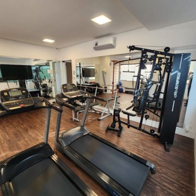 Apartamentos com 122m², 3 quartos, 1 suíte, 2 garagens, no bairro Centro em Florianópolis